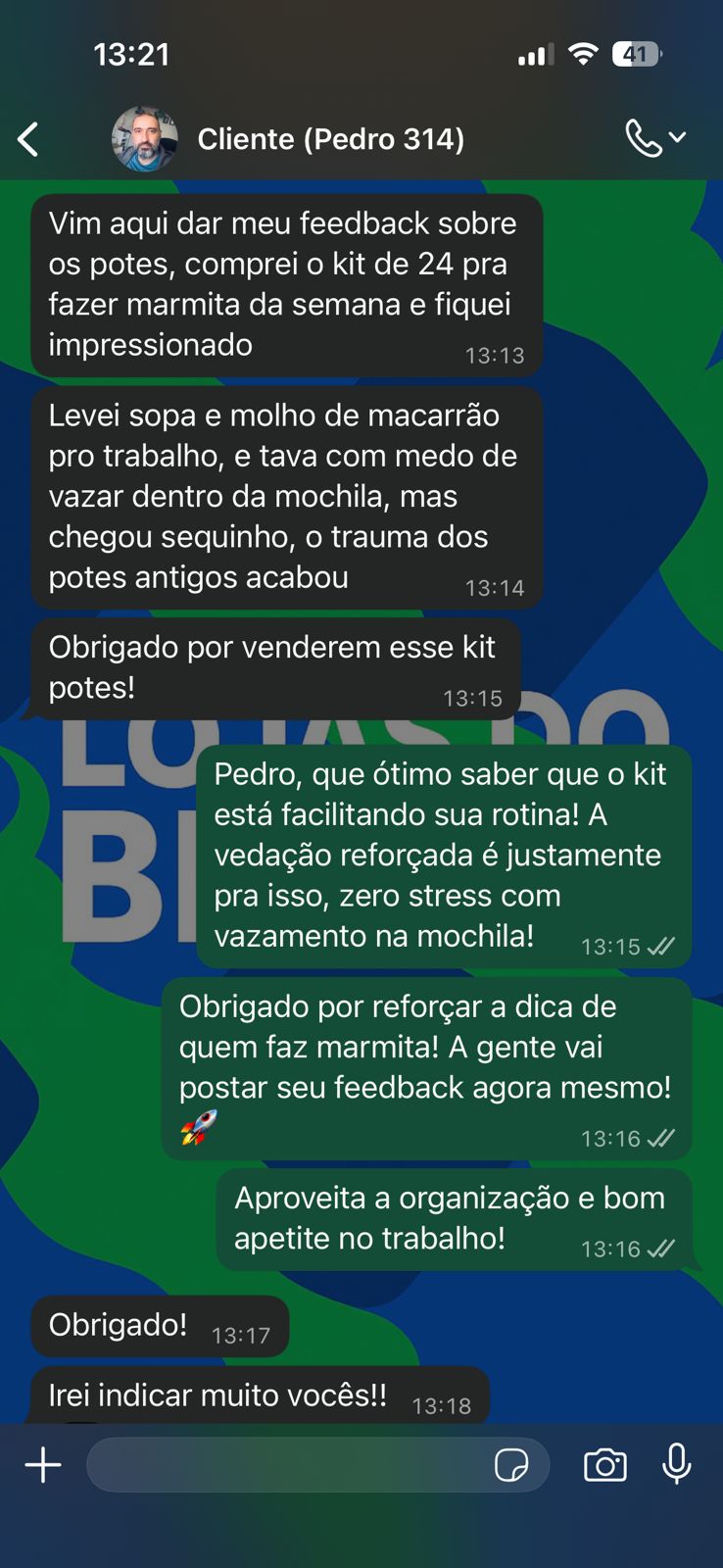 Marmitas organizadas com potes plásticos